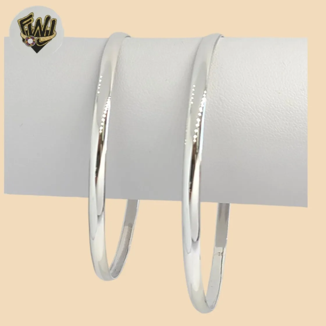 (2-0608) 925 Sterling Silver - 4mm Plain Bangle.