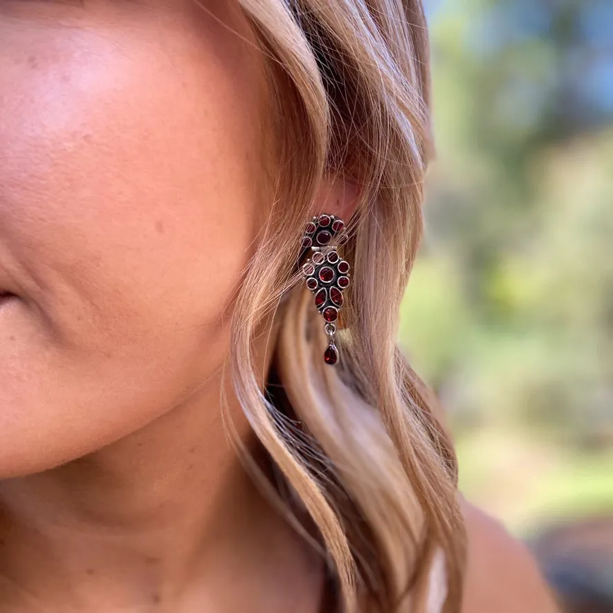 Garnet Earrings - Buti