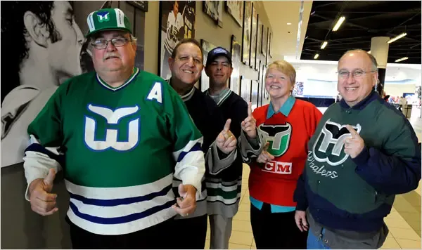 Hartford Whalers Go-To Belt