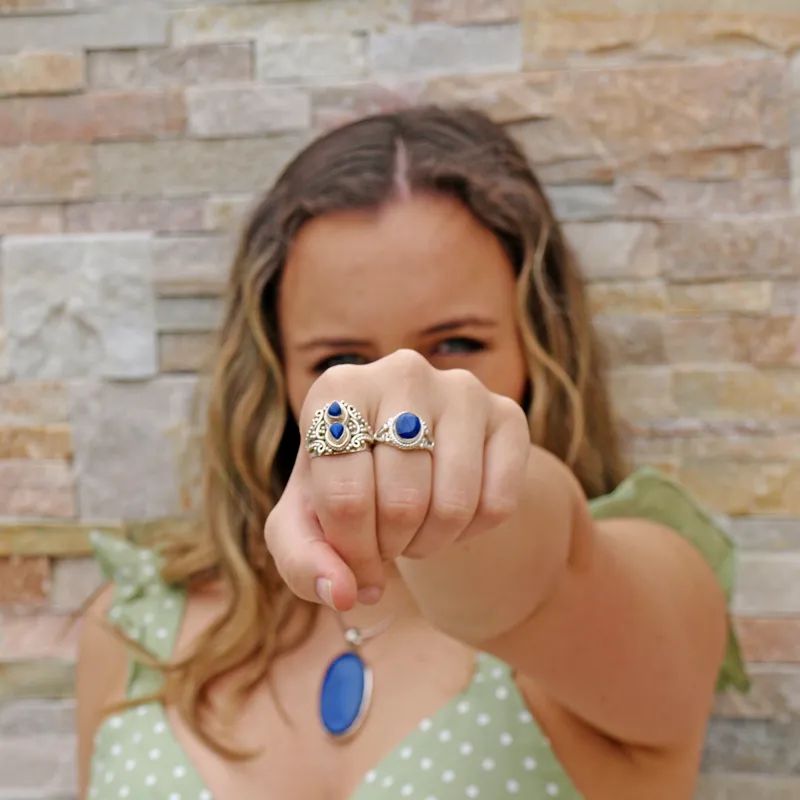 Jyn Sapphire Quartz Gypsy Ring