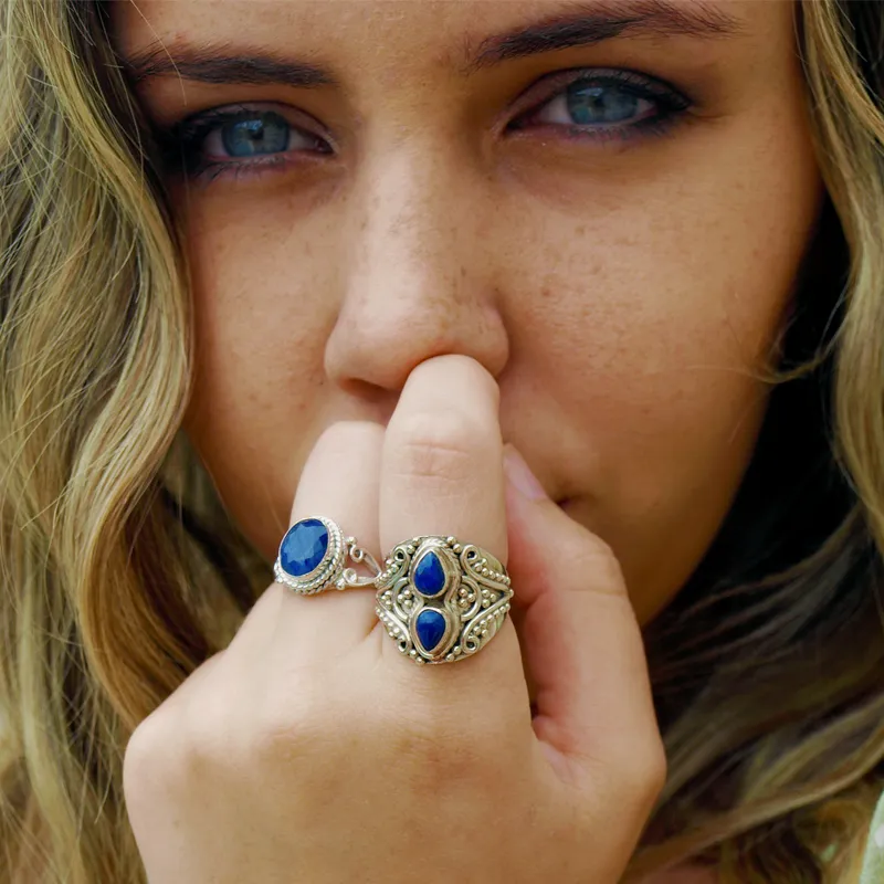 Jyn Sapphire Quartz Gypsy Ring