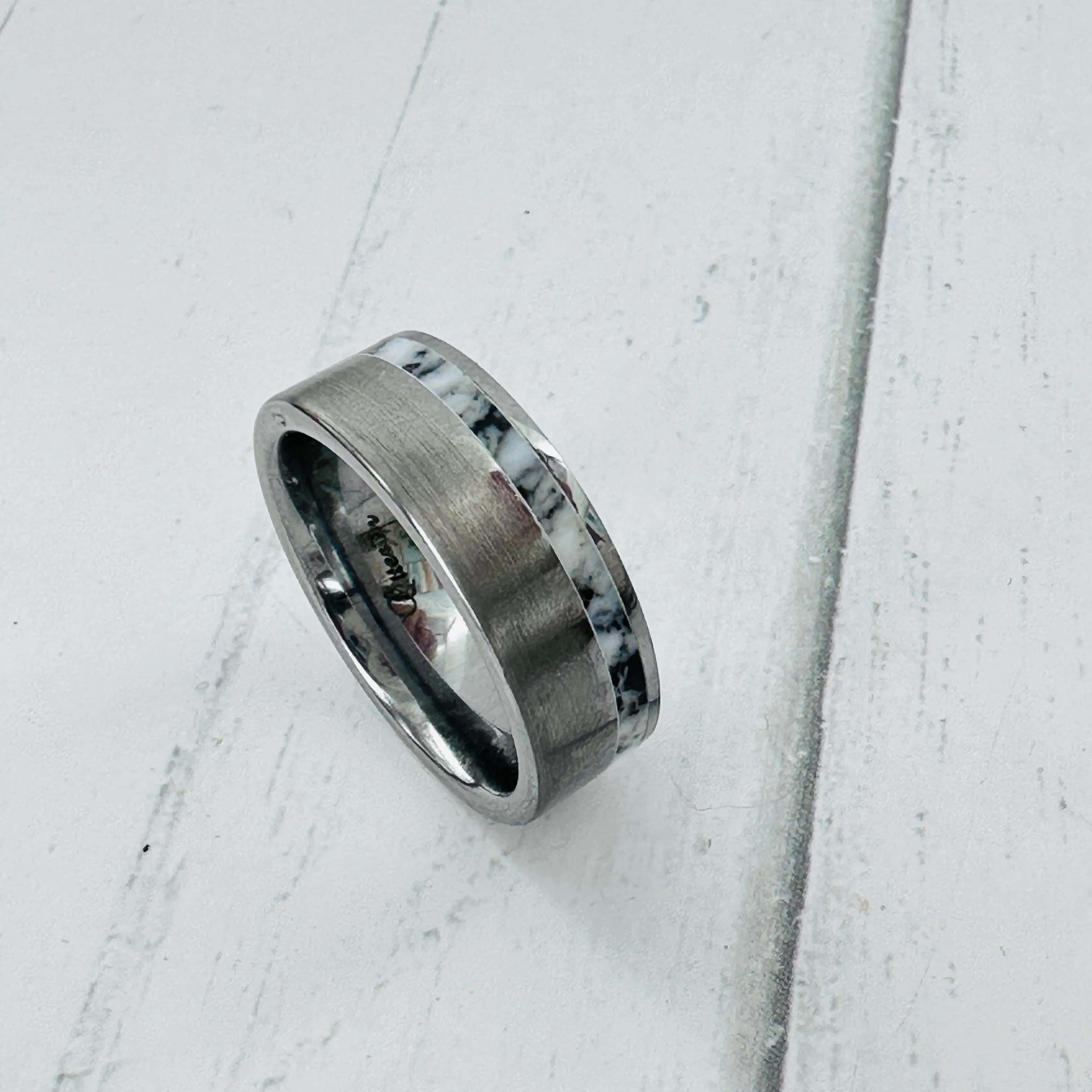 Men’s Tungsten White Buffalo inlay ring size 10.5