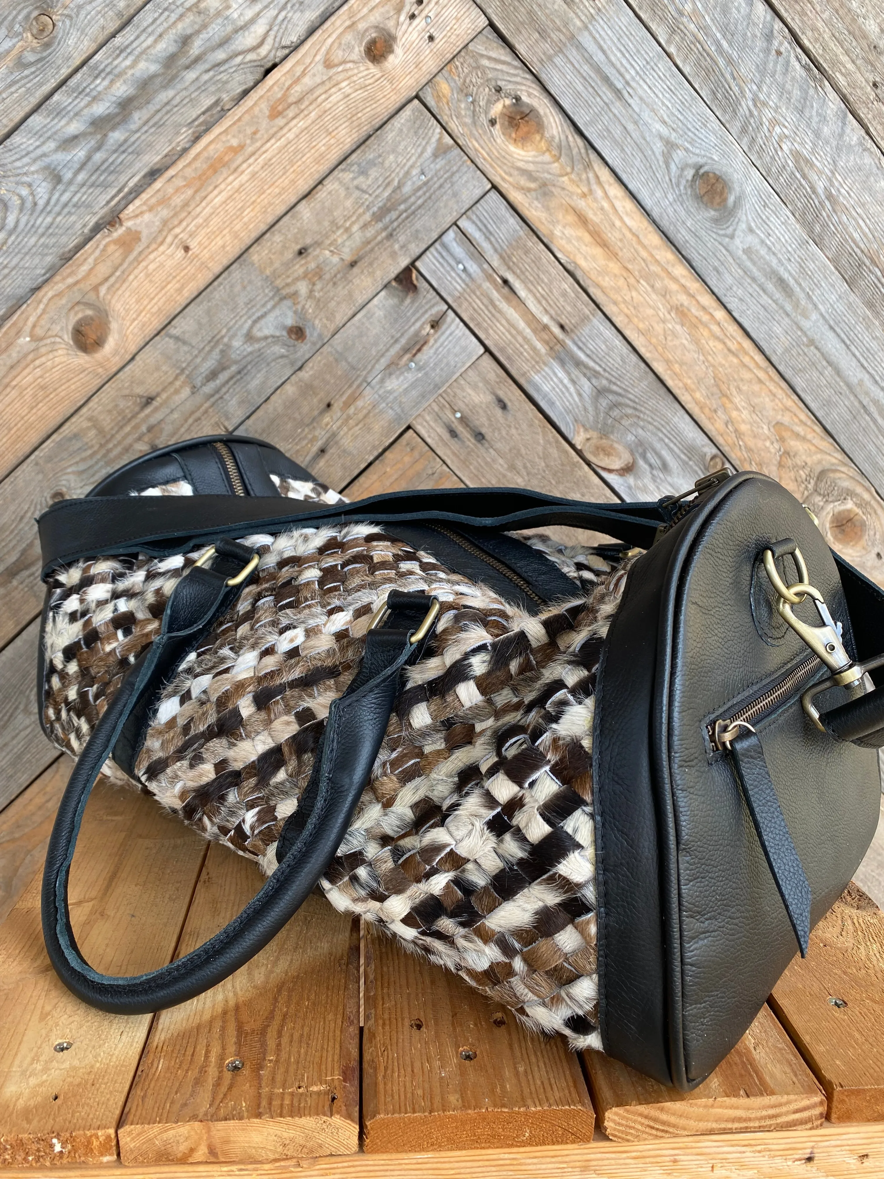 Woven Cowhide Overnight Bag 001